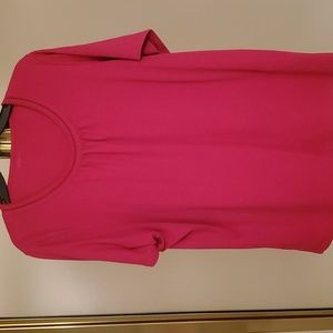 Allison Daley short sleeve top. Machine washable. 65% polyester and 35% cotton.